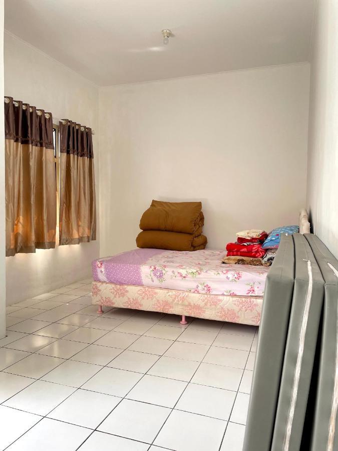Villa Bukit Indah Berastagi Luaran gambar